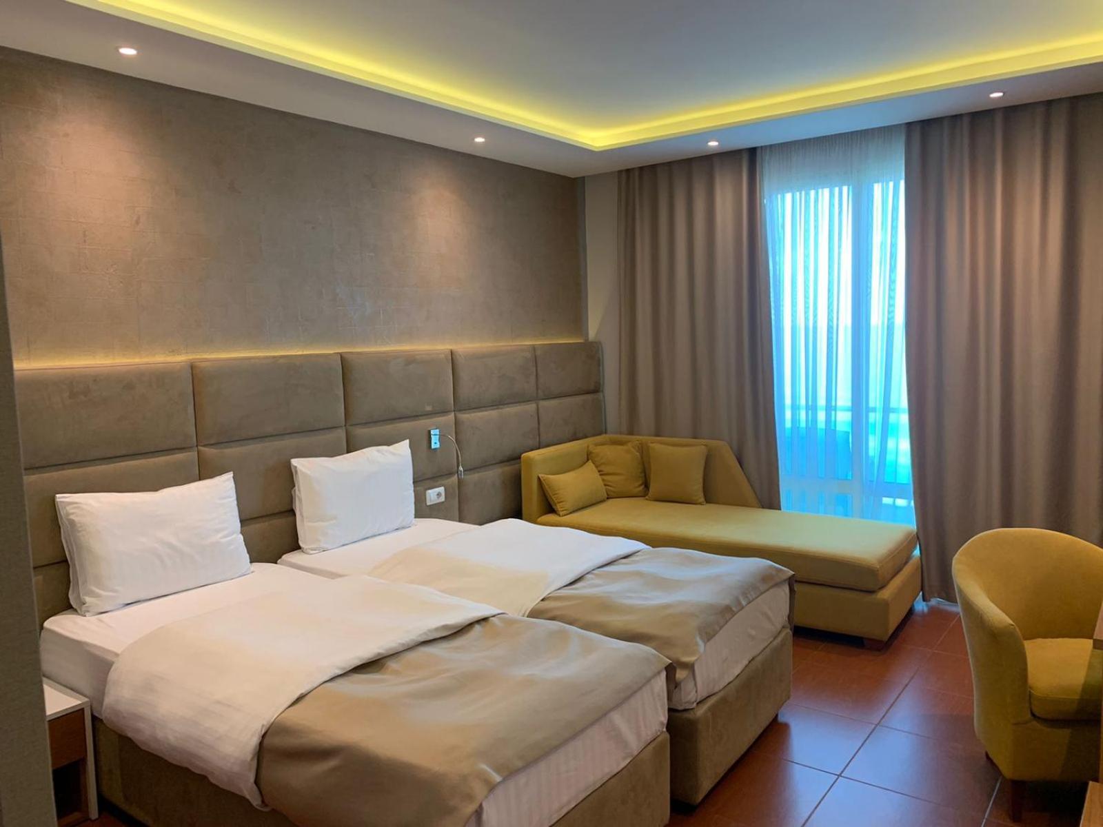 Albanian Star Hotel Kryemëdhej Eksteriør billede