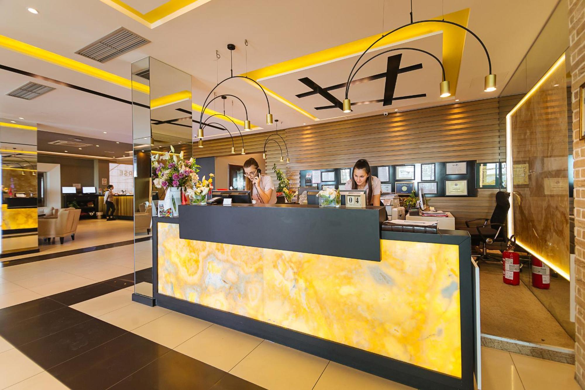 Albanian Star Hotel Kryemëdhej Eksteriør billede