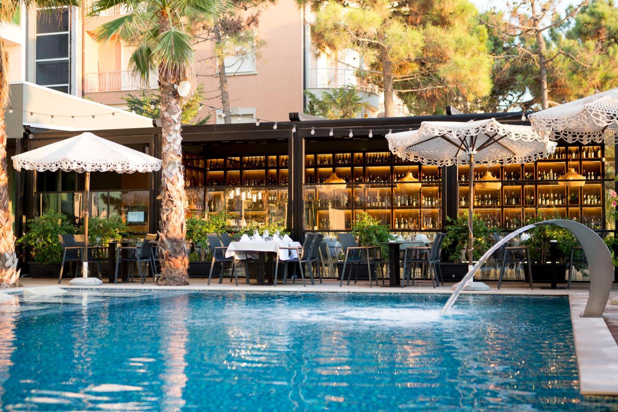 Albanian Star Hotel Kryemëdhej Eksteriør billede